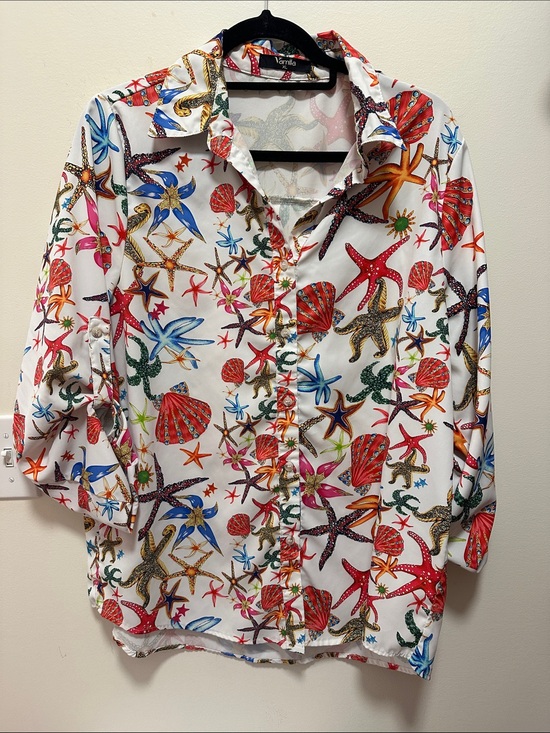 vamilla Tops - Varrila White Seashell & Starfish Button-Up Shirt Dominican Republic